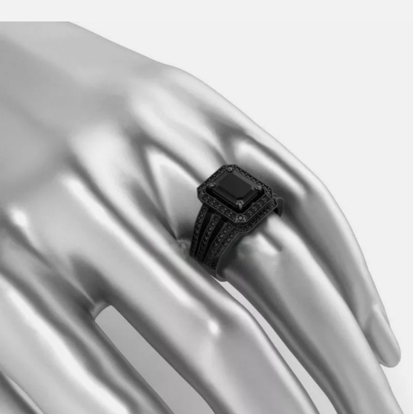 Princess Cut 2.95ct Black Sapphire 14kt Black Gold Filled Ring - Picture 4 of 4